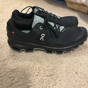 black on cloud shoes